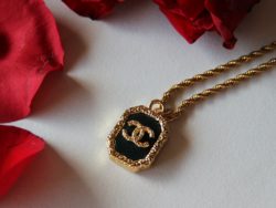 Paramour Necklace